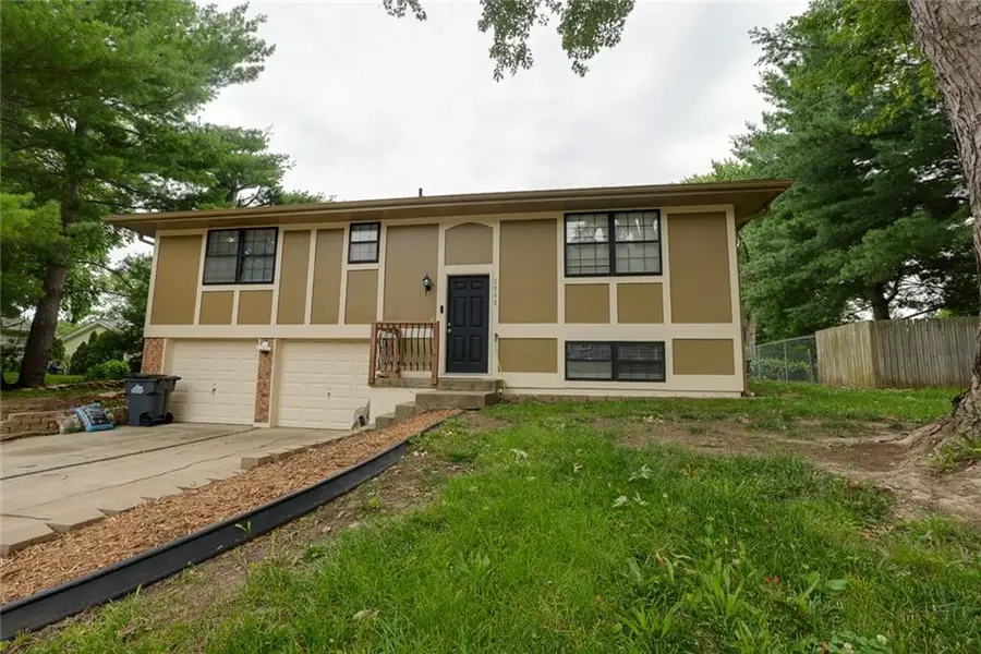 2608 SE 4th Street, Blue Springs, MO 64014 - #3
