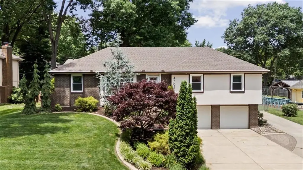 4706 Stearns Lane, Shawnee, KS 66203 - #1