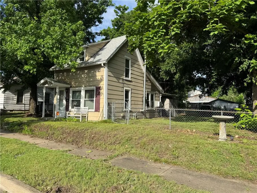 416 N Hall Street, Webb City, MO 64870 - #3
