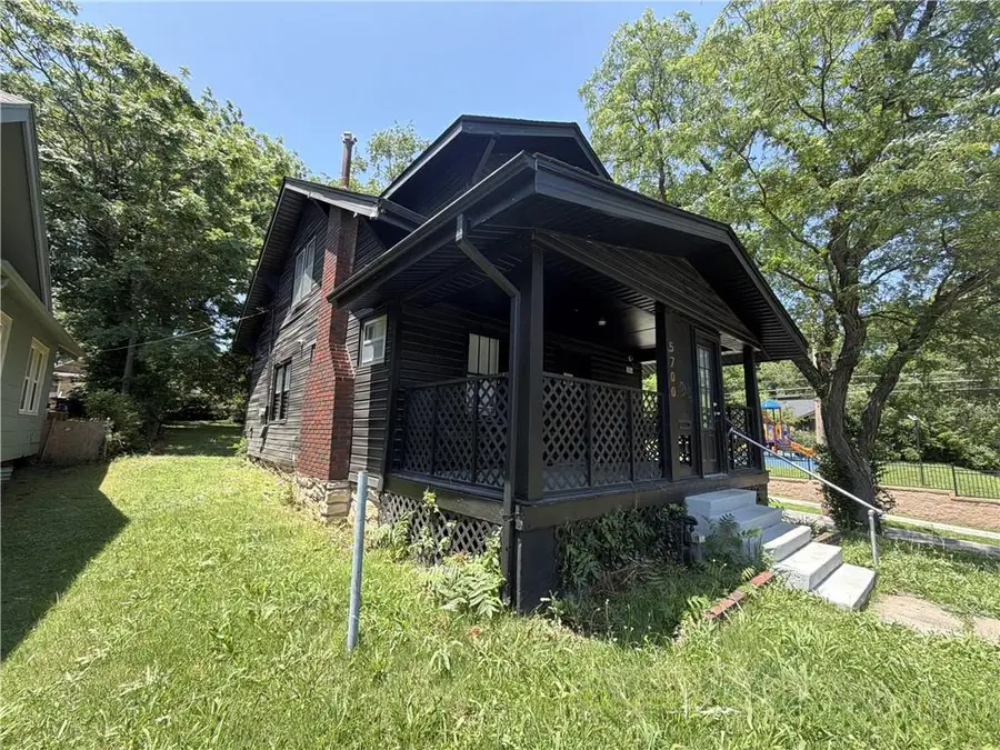 5700 Euclid Avenue, Kansas City, MO 64130 - #3