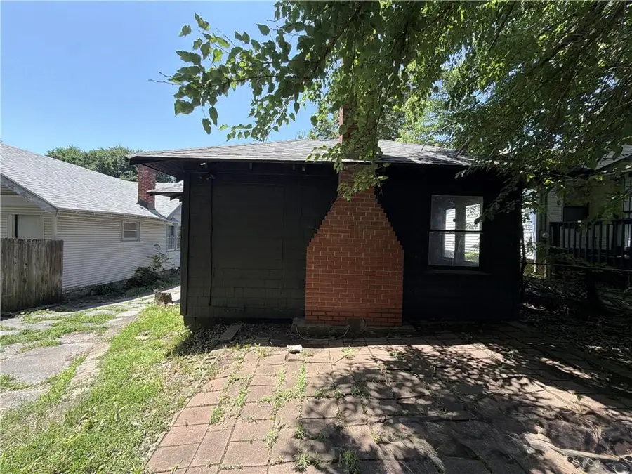 5705 Park Avenue, Kansas City, MO 64130 - #3