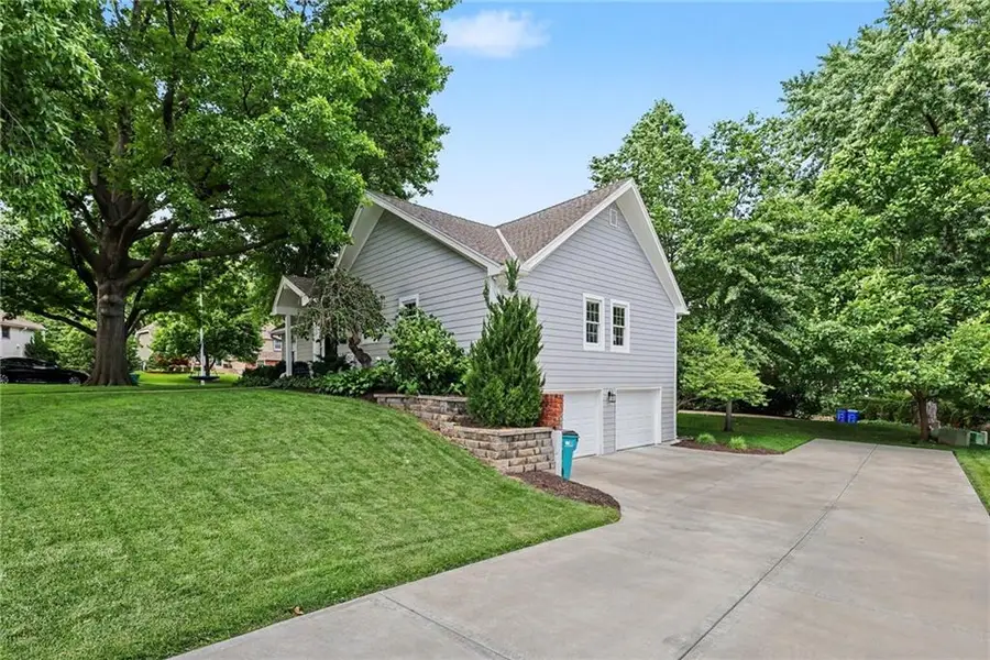 9159 Kessler Street, Overland Park, KS 66212 - #2