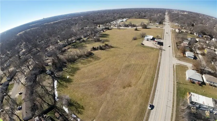 7905 High Grove Road, Grandview, MO 64030 - #3