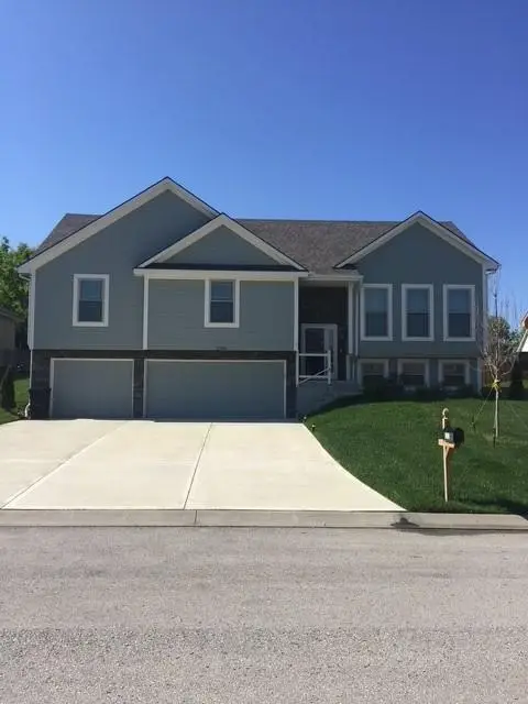 3808 SW Mcdanial Avenue, Blue Springs, MO 64015