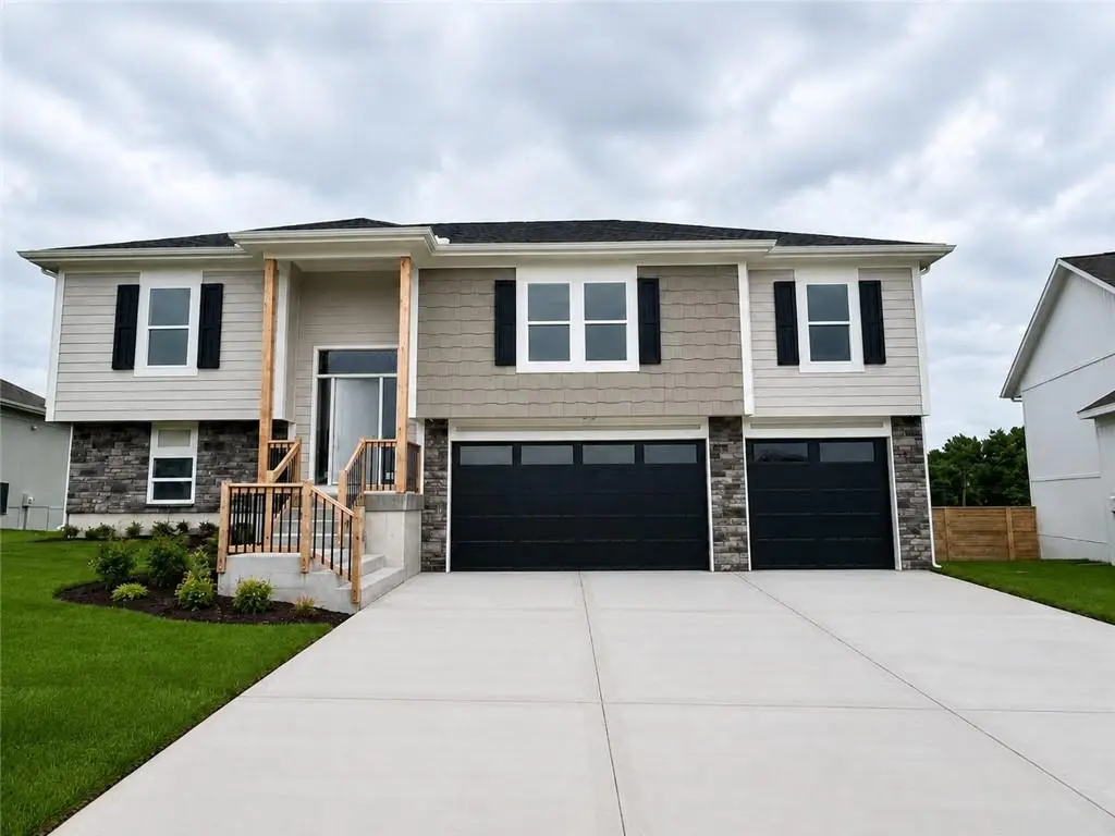 1906 Owen Drive, Pleasant Hill, MO 64080 - #1