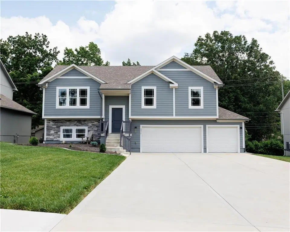 8815 W Longview Parkway, Kansas City, MO 64138 - #1