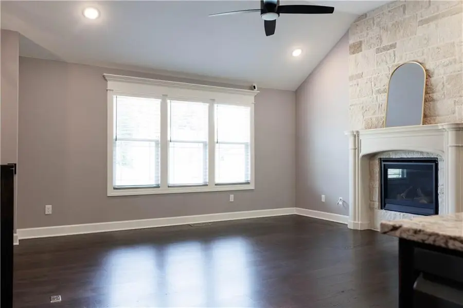 8815 W Longview Parkway, Kansas City, MO 64138 - #3