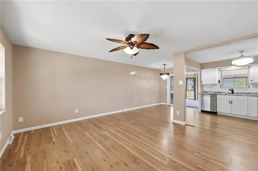 643 N 62nd Terrace, Kansas City, KS 66102 - #3