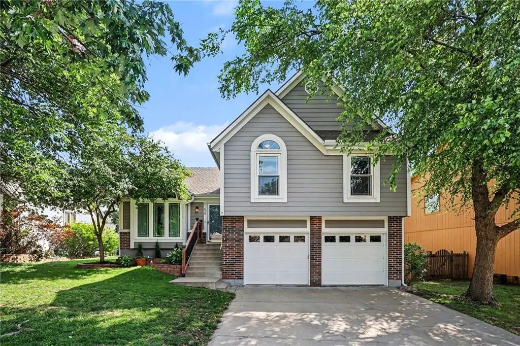 21620 W 53rd Street, Shawnee, KS 66226 - #1
