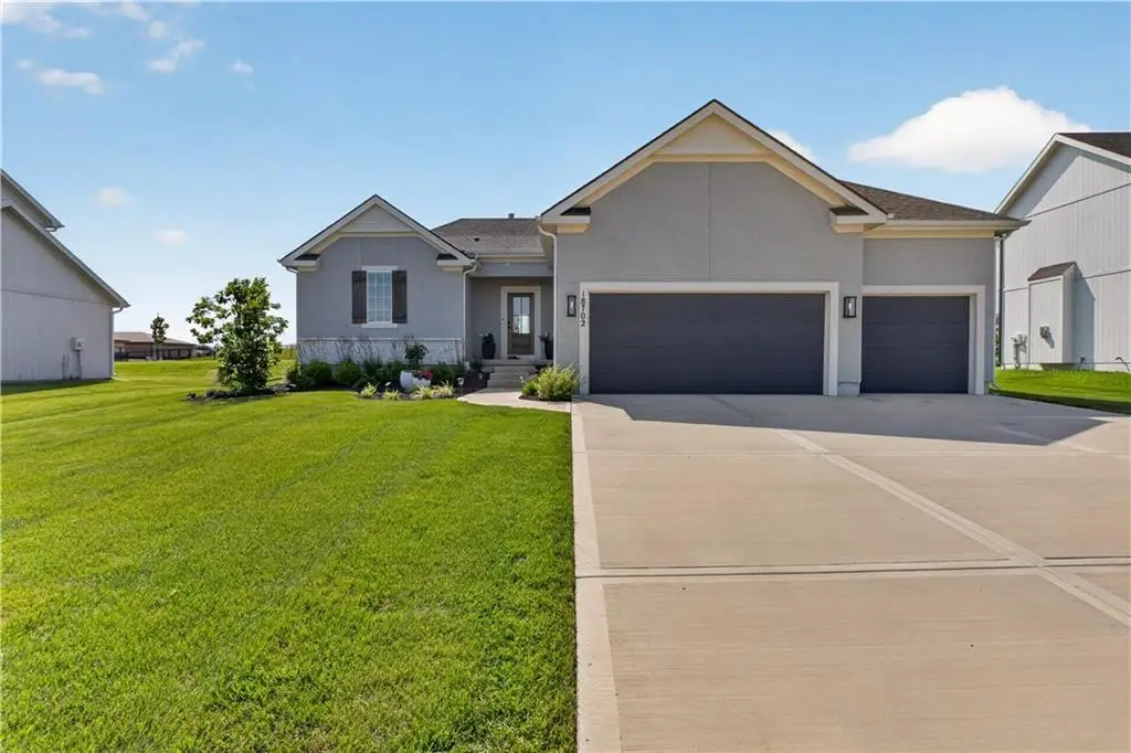 18702 Theden Street, Spring Hill, KS 66083 - #1
