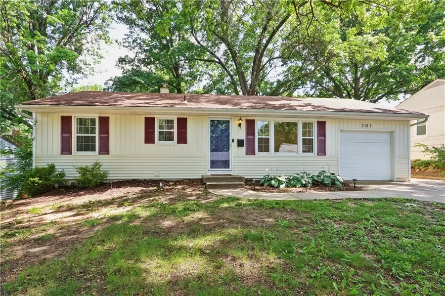 701 W 91st Street, Kansas City, MO 64114 - #2