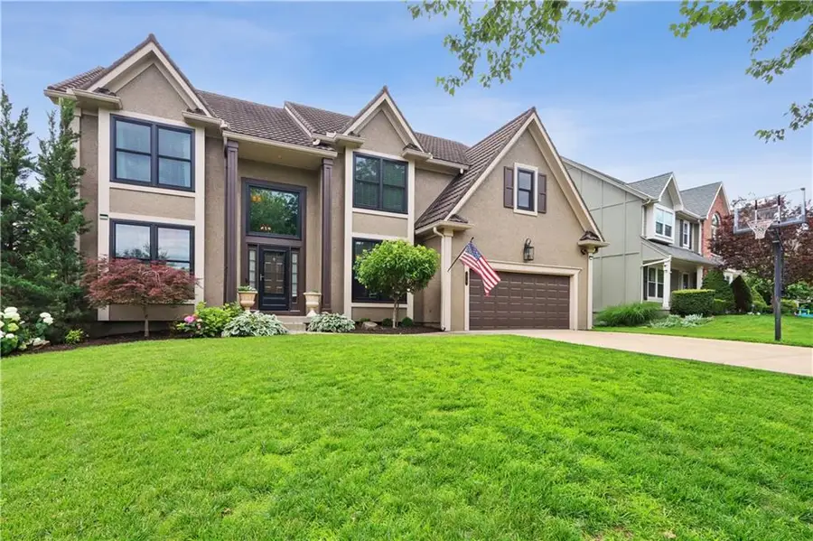 10701 W 128th Place, Overland Park, KS 66213 - #2