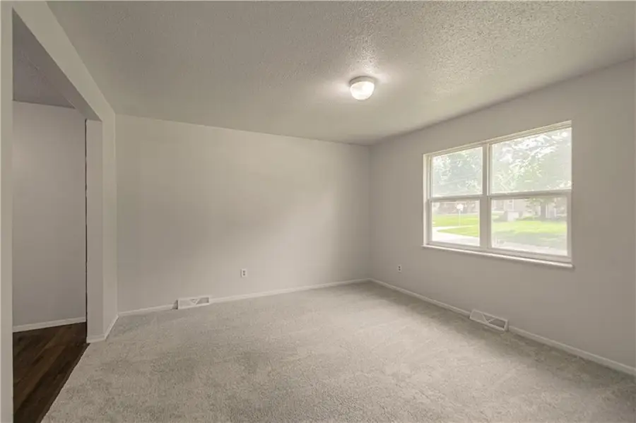 1809 SE Abbey Street, Blue Springs, MO 64014 - #3