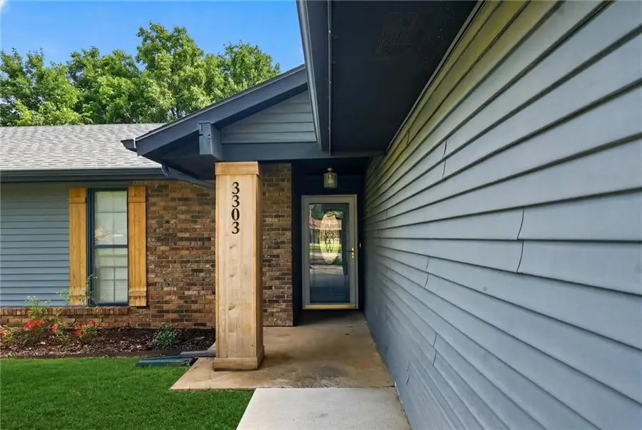 3303 W 2nd Street, Coffeyville, KS 67337 - #2