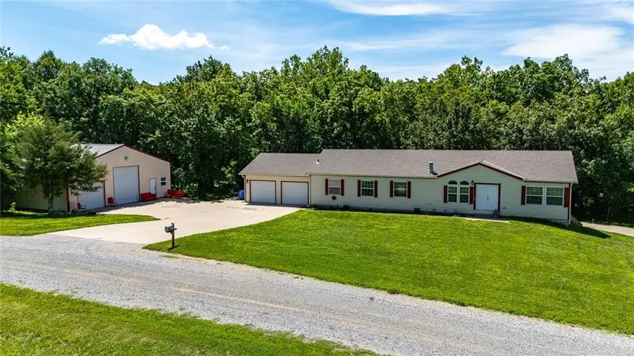 6375 SE Vollmer Drive, Lathrop, MO 64465 - #2