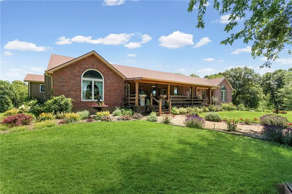 8686 SE 69 Highway, Cameron, MO 64429 - #1