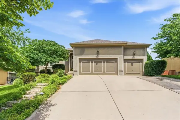 14335 Kessler Street, Overland Park, KS 66221