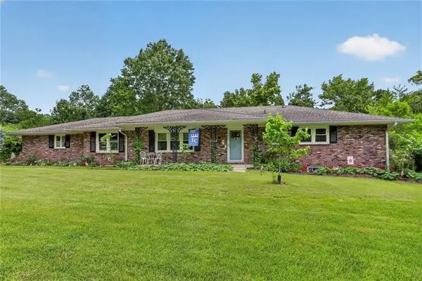 2400 W 103rd Street, Leawood, KS 66206