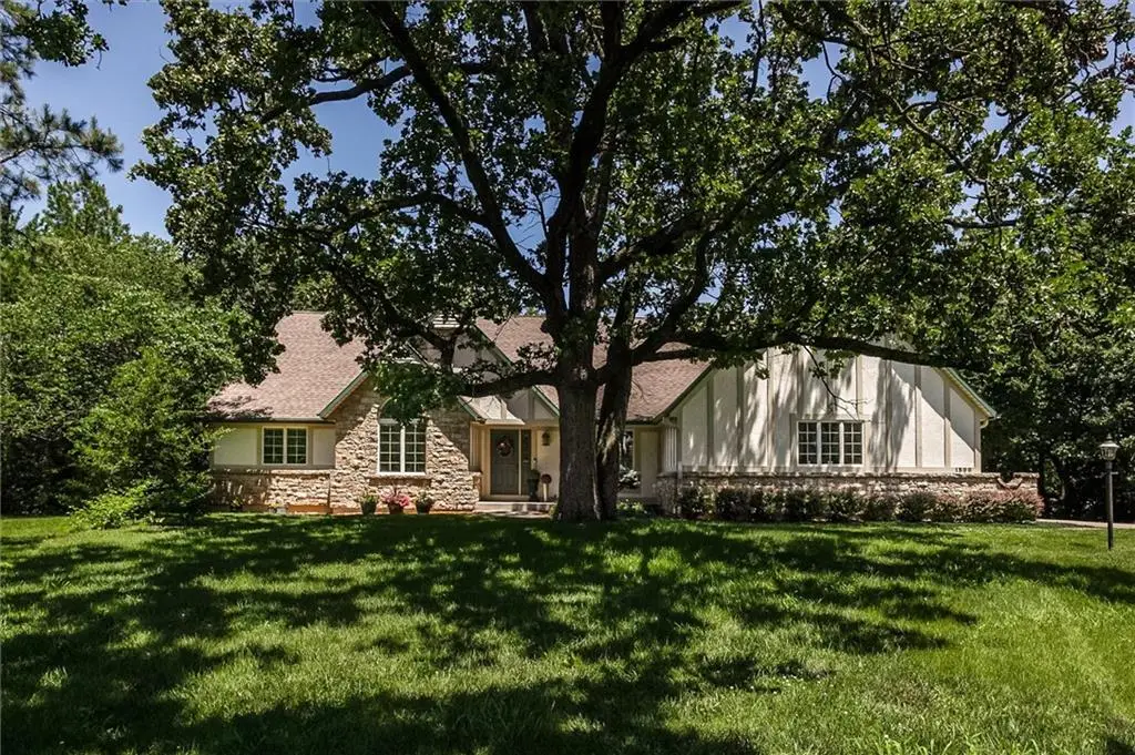 1300 E South Street, Harrisonville, MO 64701 - #1