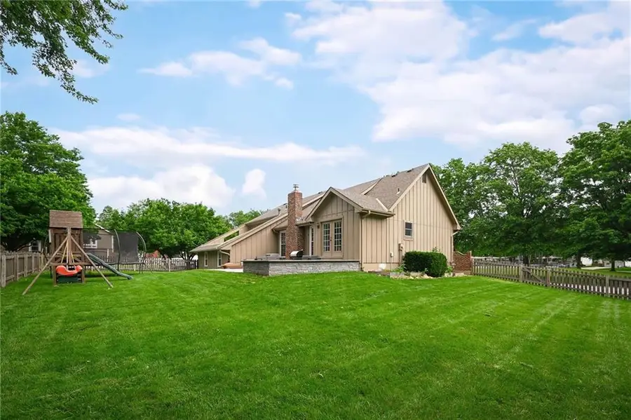 500 NE Clubhouse Drive, Lees Summit, MO 64086 - #2