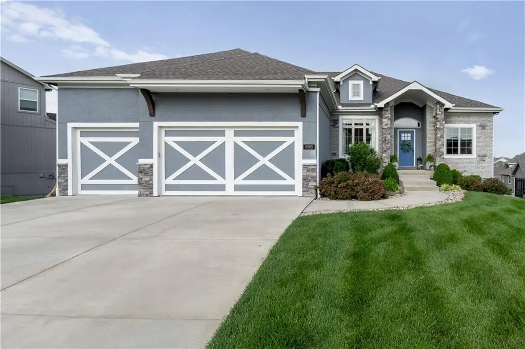 8905 N Donnelly Avenue, Kansas City, MO 64157 - #1