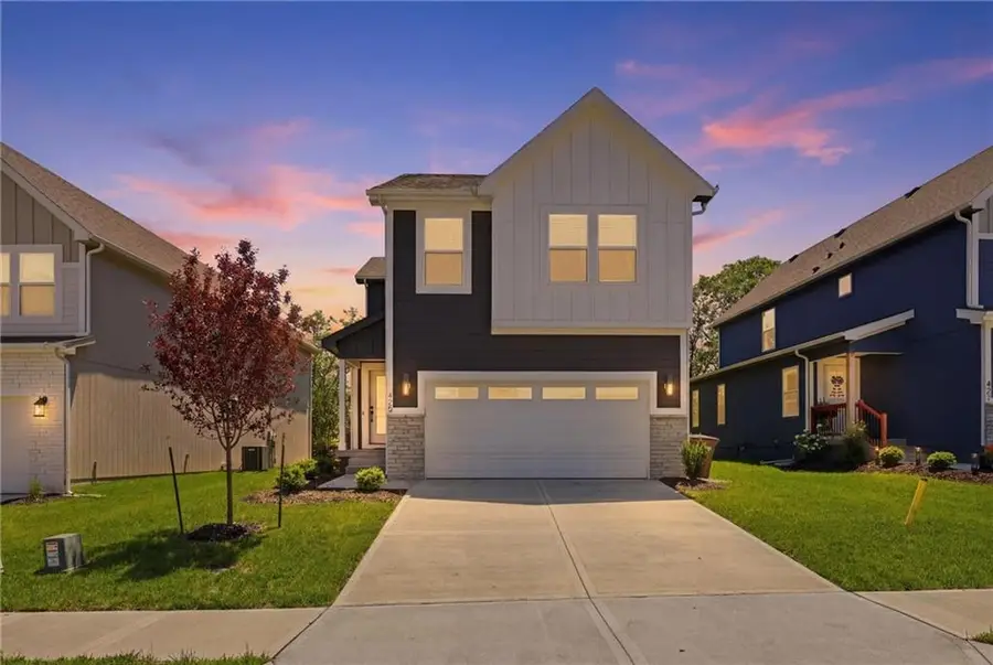 425 Hampstead Drive, Raymore, MO 64083 - #2