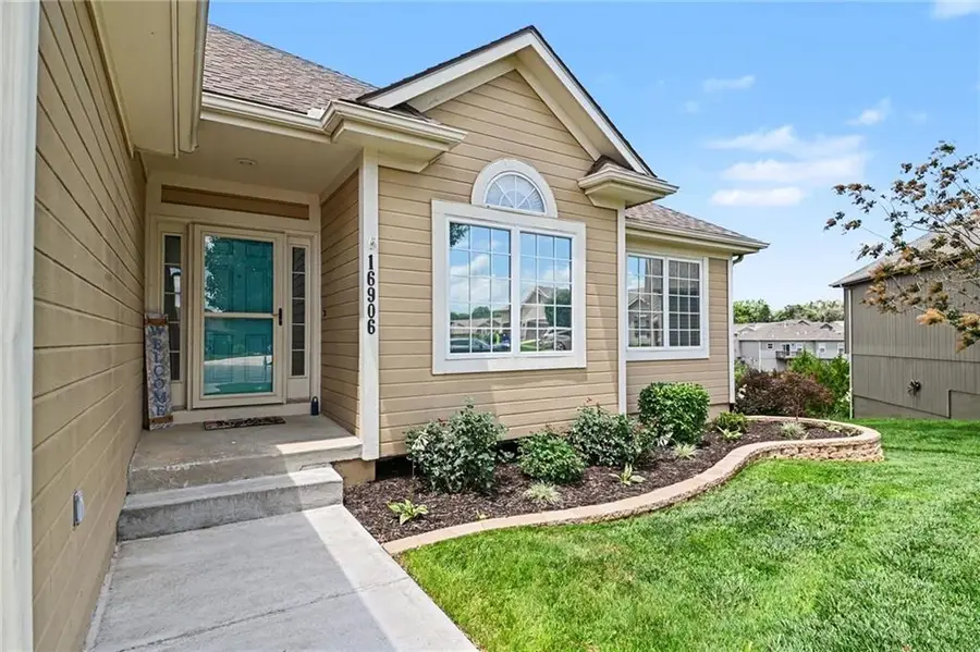 16906 Meadow Creek Court, Belton, MO 64012 - #2