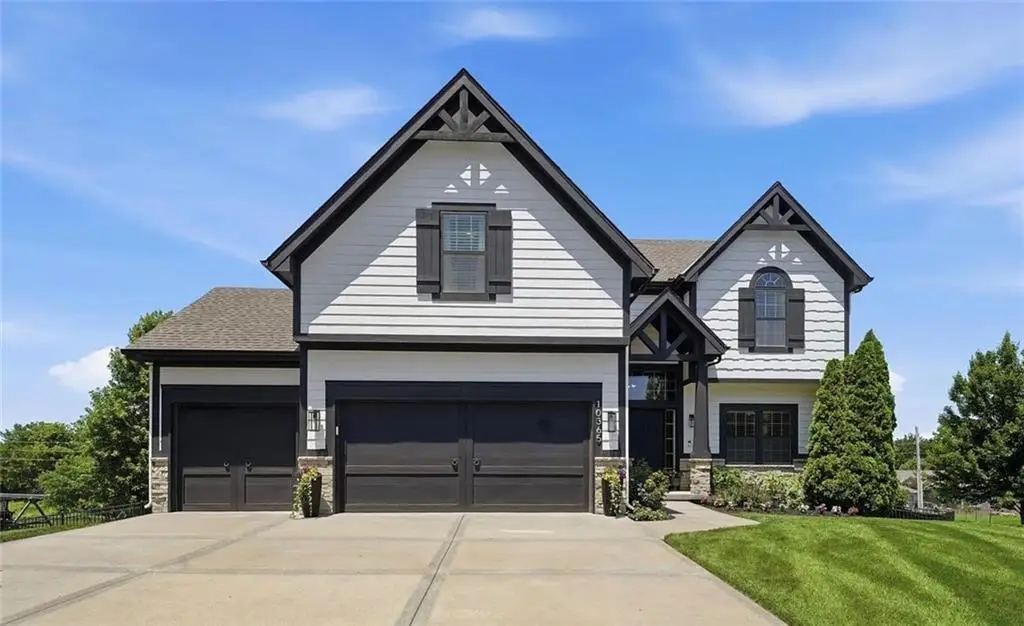 10365 N Skiles Court, Kansas City, MO 64157 - #1