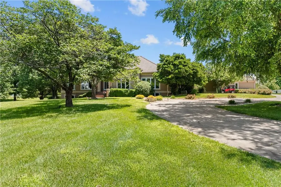 13801 S Pebblebrook Lane, Greenwood, MO 64034 - #2