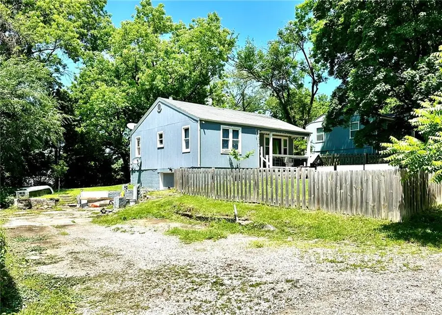 4322 Oakland Avenue, Kansas City, KS 66102 - #2