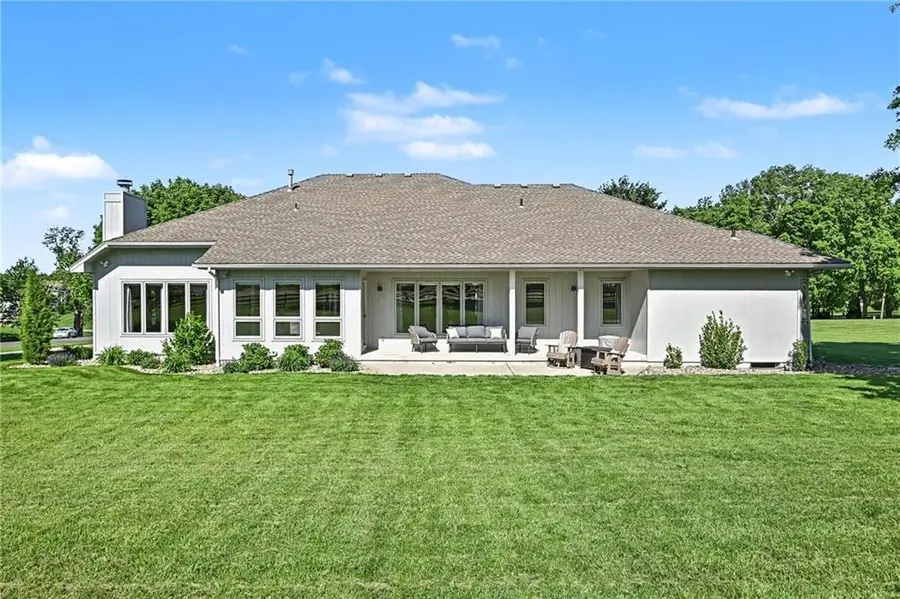 4204 SE Wingate Circle, Blue Springs, MO 64014 - #3
