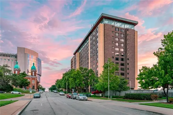 600 E 8th Street #3L, Kansas City, MO 64106