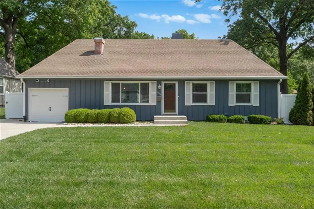 5914 W 76th Terrace, Prairie Village, KS 66208 - #1