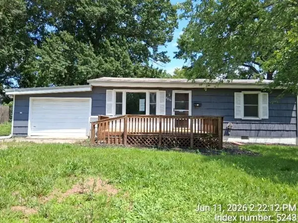 206 S Madison Avenue, Knob Noster, MO 65336