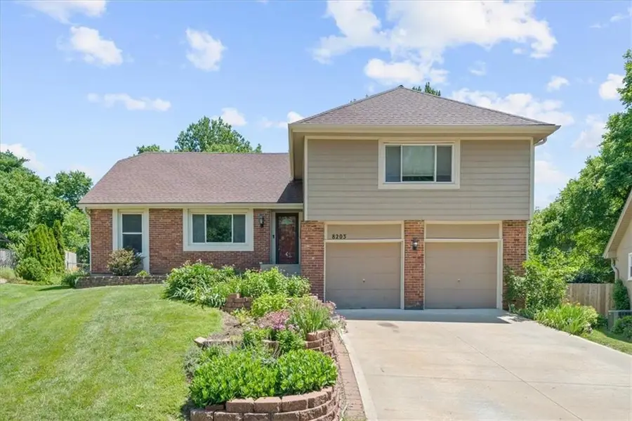 8203 Hauser Street, Lenexa, KS 66215 - #2