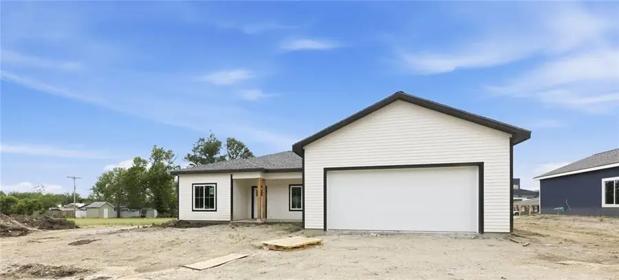 920 5th Street Terrace, Osawatomie, KS 66064 - #2