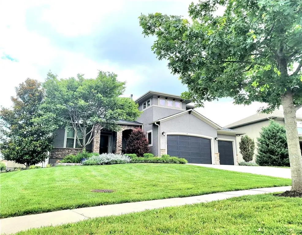 17232 W 198th Street, Spring Hill, KS 66083 - #1