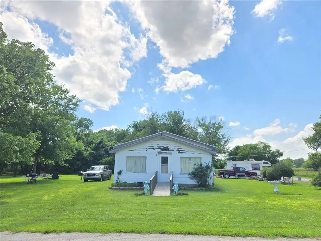1011 1st Street, Cherryvale, KS 67335 - #1