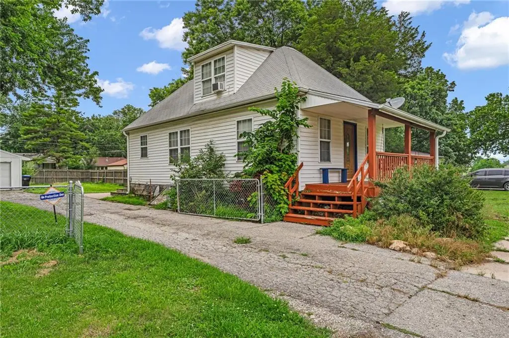 225 Roosevelt Street, Topeka, KS 66606 - #1