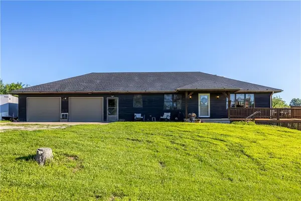 20449 N Us 169 Highway, St Joseph, MO 64505