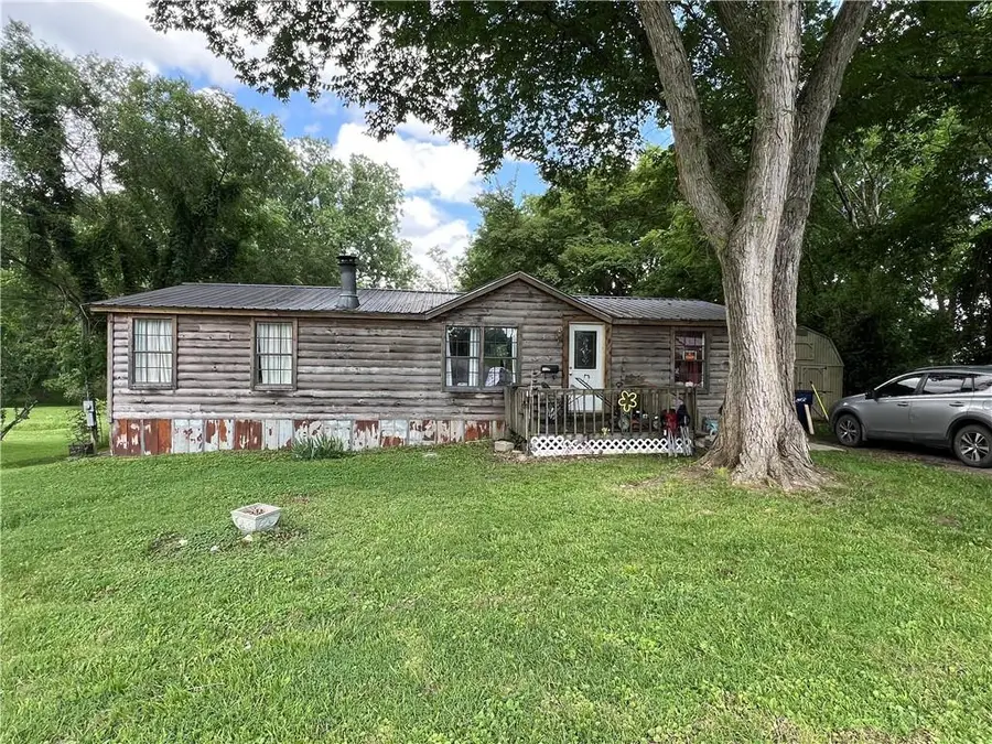725 S Locust Street, Sweet Springs, MO 65351 - #2