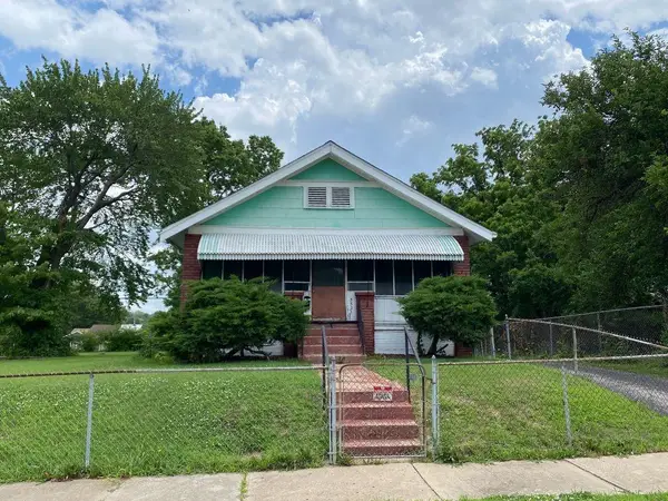 5521 Avenue, Kansas City, MO 64130