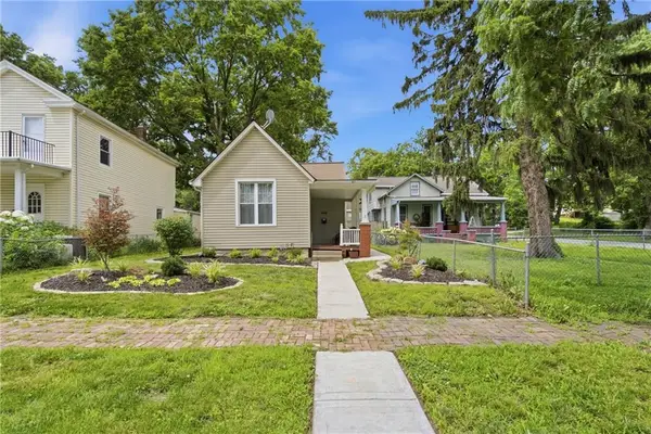 909 N Broadway Street, Leavenworth, KS 66048
