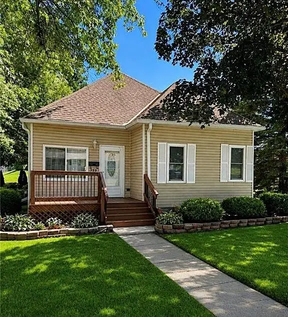 322 E 7th Street, Maryville, MO 64468 - #1