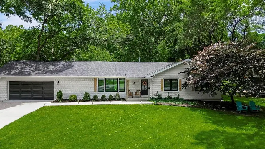 9101 Wenonga Road, Leawood, KS 66206 - #3
