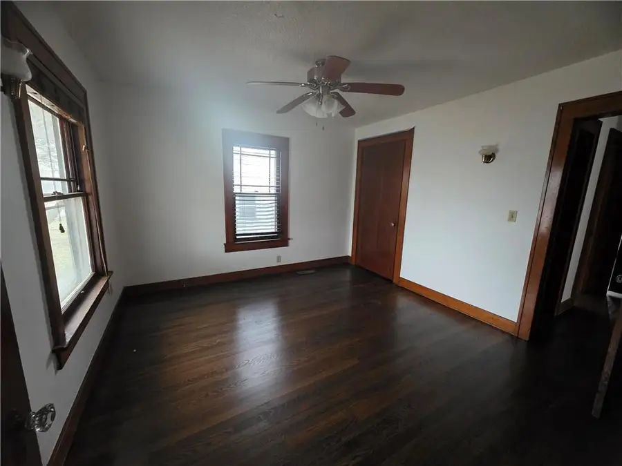 1106 Pacific Avenue, Osawatomie, KS 66064 - #2