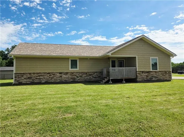 525 Kennedy Street, Burlington, KS 66839