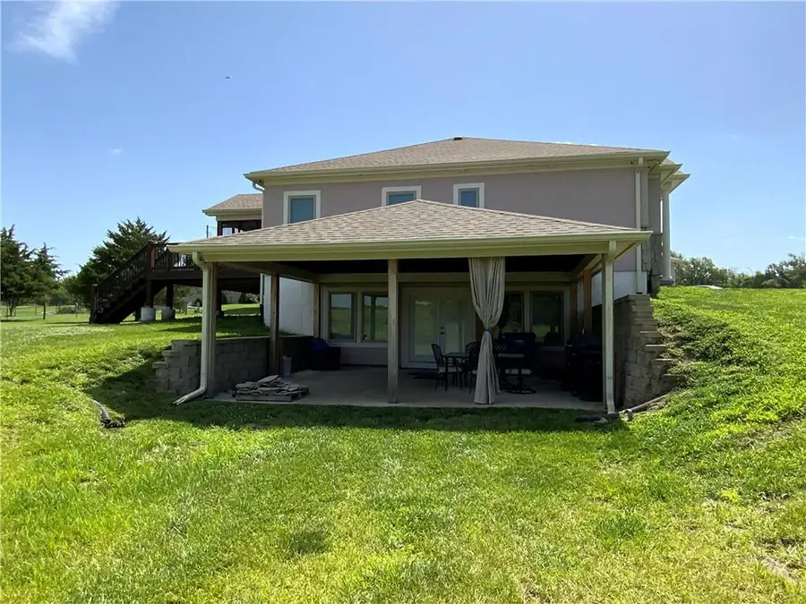 18144 Evans Road, Tonganoxie, KS 66086 - #3