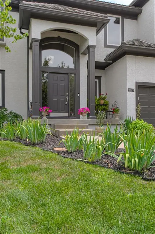 9129 Redbud Lane, Lenexa, KS 66220 - #3