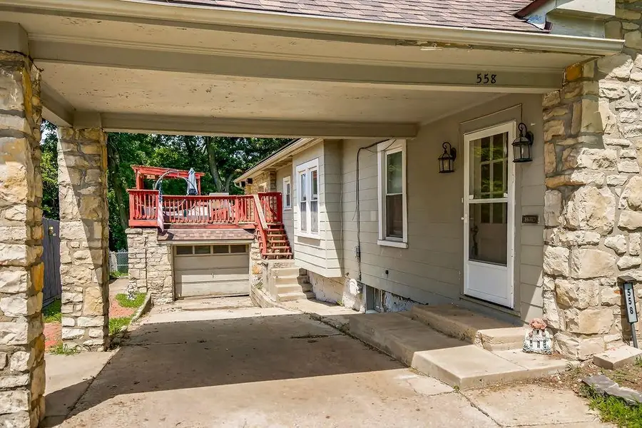 558 S Arlington Avenue, Independence, MO 64053 - #2